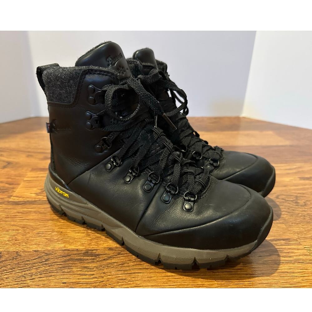 Danner Arctic 600 Side Zip 7” 200G Boots Women’s 7 Black Waterproof Insulated